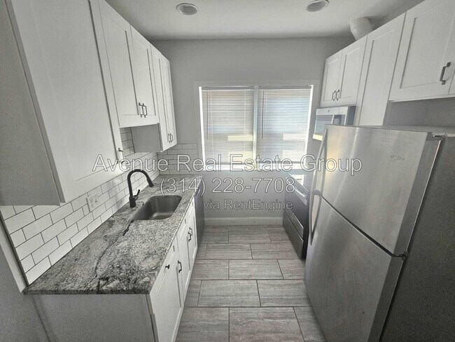 Foto del edificio - 4634 Ray Ave