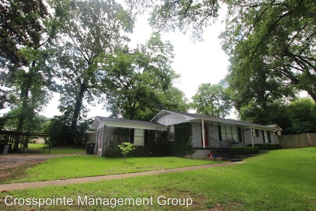 Building Photo - 3 br, 1.5 bath House - 523 Victory Dr.