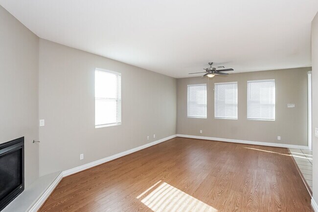 Foto del edificio - 1071 Will Jay Ln