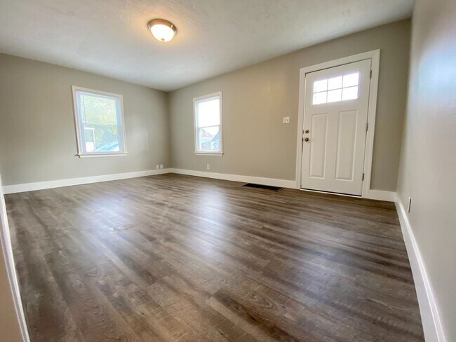 Foto del edificio - 2168 W Bataan Dr