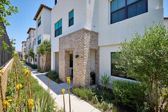 Building Photo - 13070 Olympus Cir