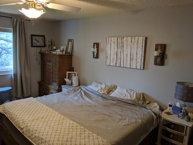 Building Photo - 6004 Little Johnny Dr