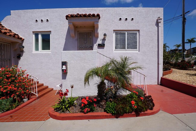 Building Photo - 2444 Curlew St