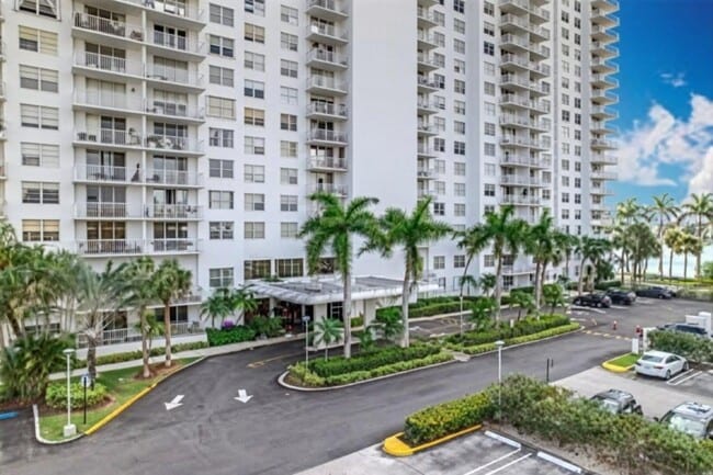 Photo - 2801 NE 183rd St - 2801 NE 183rd St, APT 203W, Aventura, FL 33160