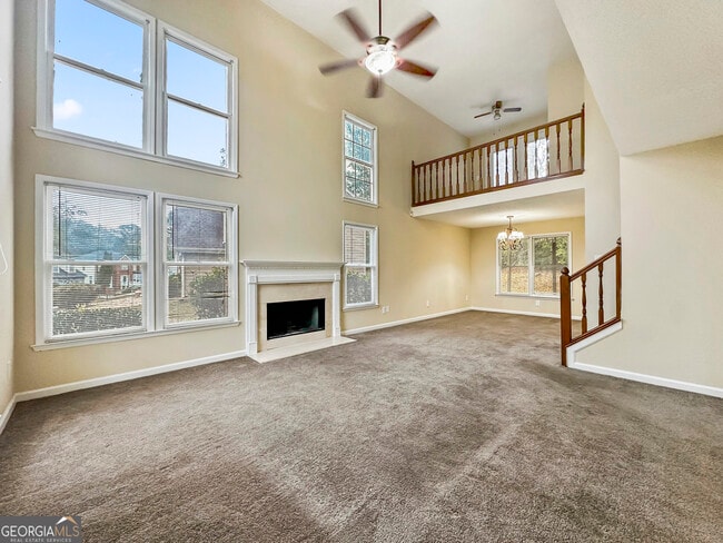 Foto del edificio - 1577 Linksview Way