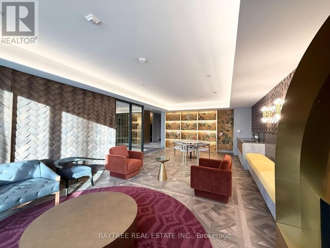 Photo du bâtiment - 5 Lakeview Ave