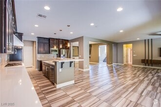 Building Photo - 5863 Glory Heights Dr