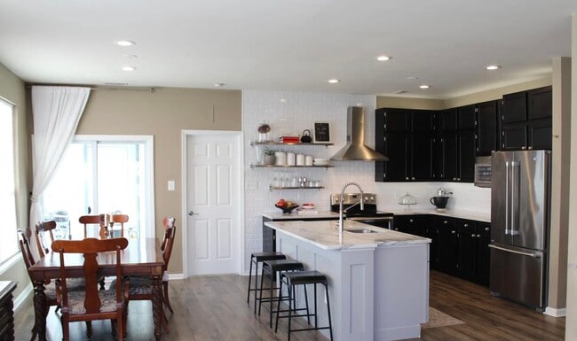 Building Photo - 13202 Cornerstone Dr