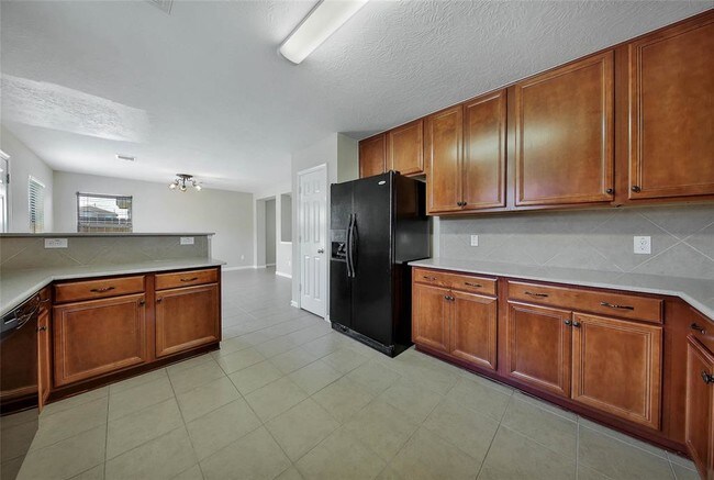 Building Photo - 2614 Skyview Crest Ct