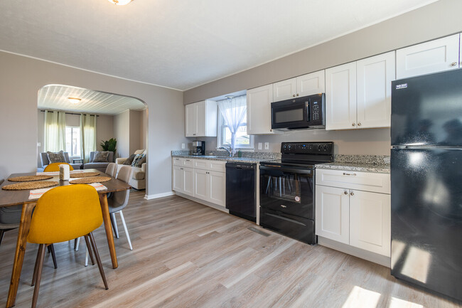 Building Photo - 4105 Avenue C