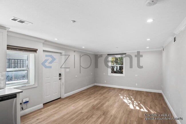 Building Photo - 1128 Adeline St
