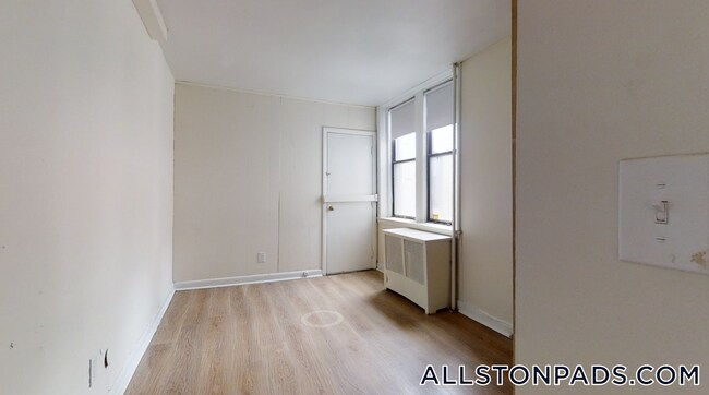 Building Photo - 1131 Commonwealth Ave