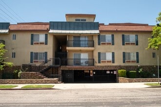 Building Photo - 6401 Riverton Ave
