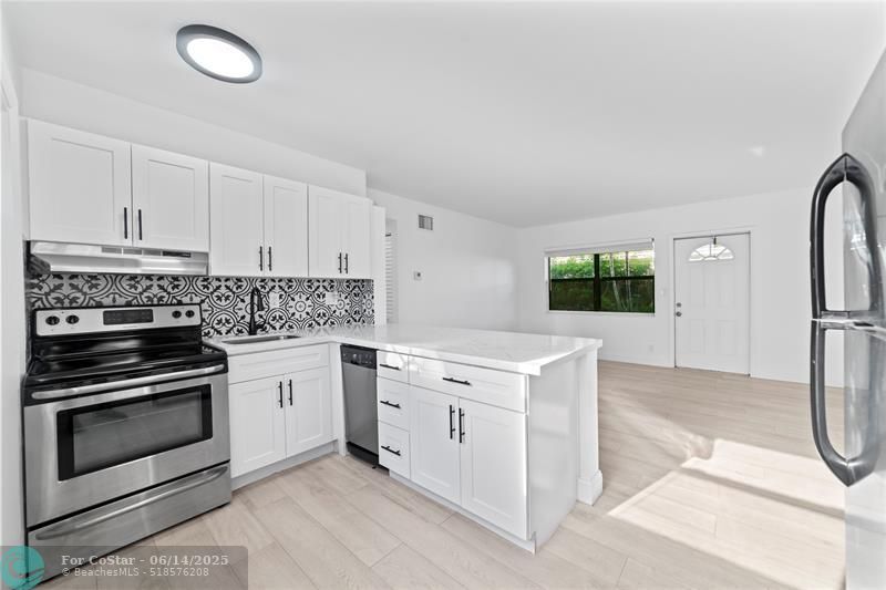 Foto principal - 413 SE 16th St