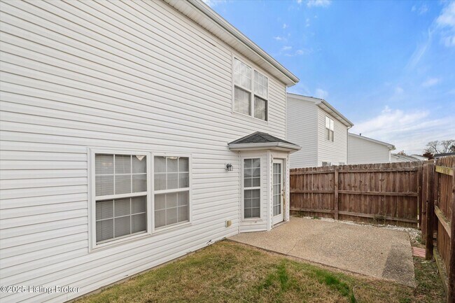 Foto del edificio - 6736 Arbor Creek Dr