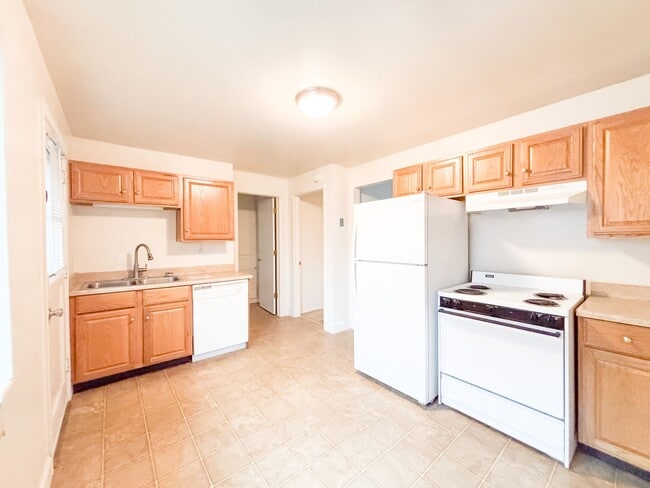 Foto del edificio - Perfect 1BR 1BA Home in Holladay!