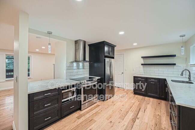 Foto del edificio - 24302 103rd Ave E