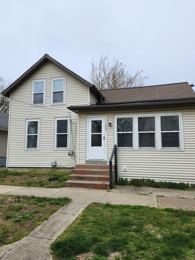 Foto principal - 1025 Morrison Ave