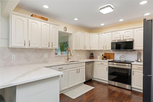 Building Photo - 3130 NW 69th St