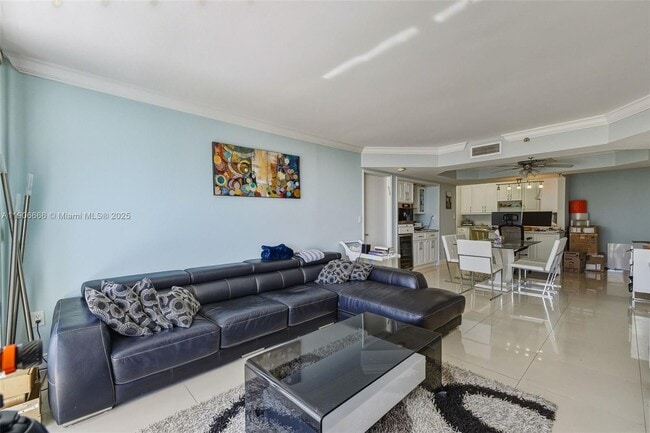 Foto del edificio - 9341 Collins Ave