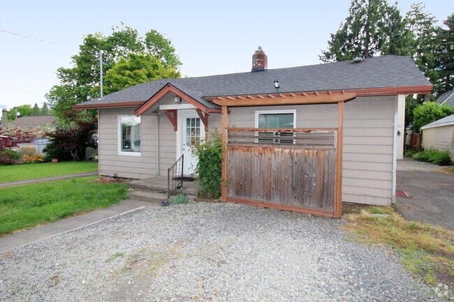 Building Photo - 4626 NE 96th Ave