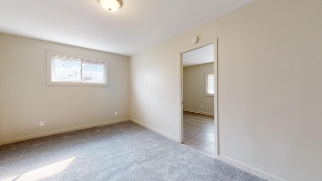 Building Photo - 6904 Lorain Ave