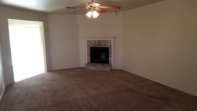 Foto del edificio - 7215 Upland Bend Dr