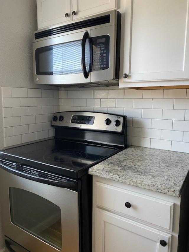 Foto del edificio - 946 W Magnolia Ave