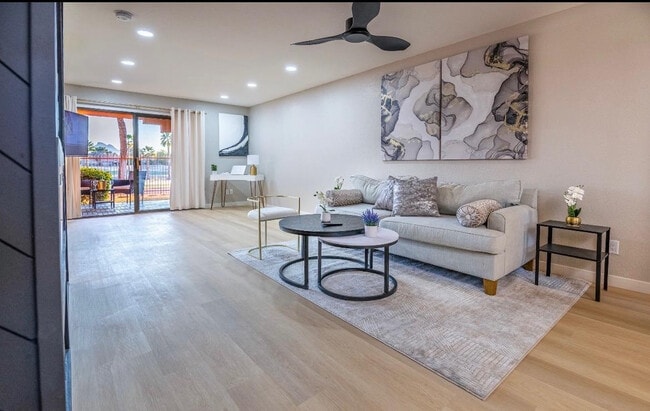Foto del edificio - 4303 E Cactus Rd