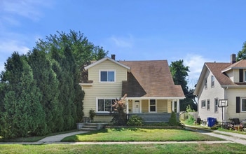 Building Photo - 1509 27th St Building Photo - 1509 27th St