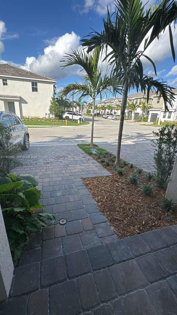 Foto del edificio - 17108 SW 2nd Cir