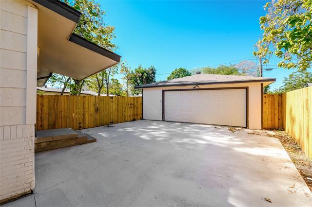 Building Photo - 2937 Larry Dr