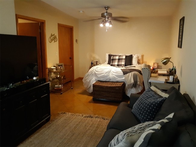 Photo - 210 S Husband St Townhome