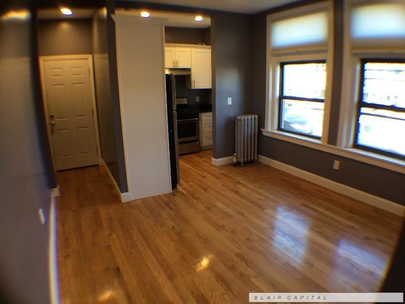 Primary Photo - 235 Harvard Ave