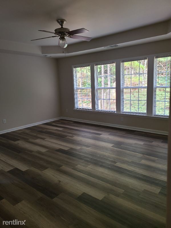 Building Photo - 4 br, 2.5 bath House - 845 Mountclaire Dr