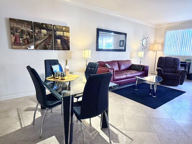 Foto del edificio - Meridian Luxury Condo in Resort Community ...