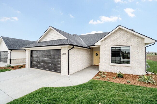 Foto del edificio - Beautiful Villa in Independent Senior Livi...