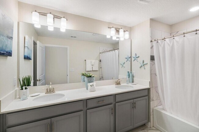 Building Photo - 8945 Stinger Dr