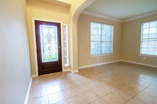 Building Photo - 10123 Autumn Way Ct