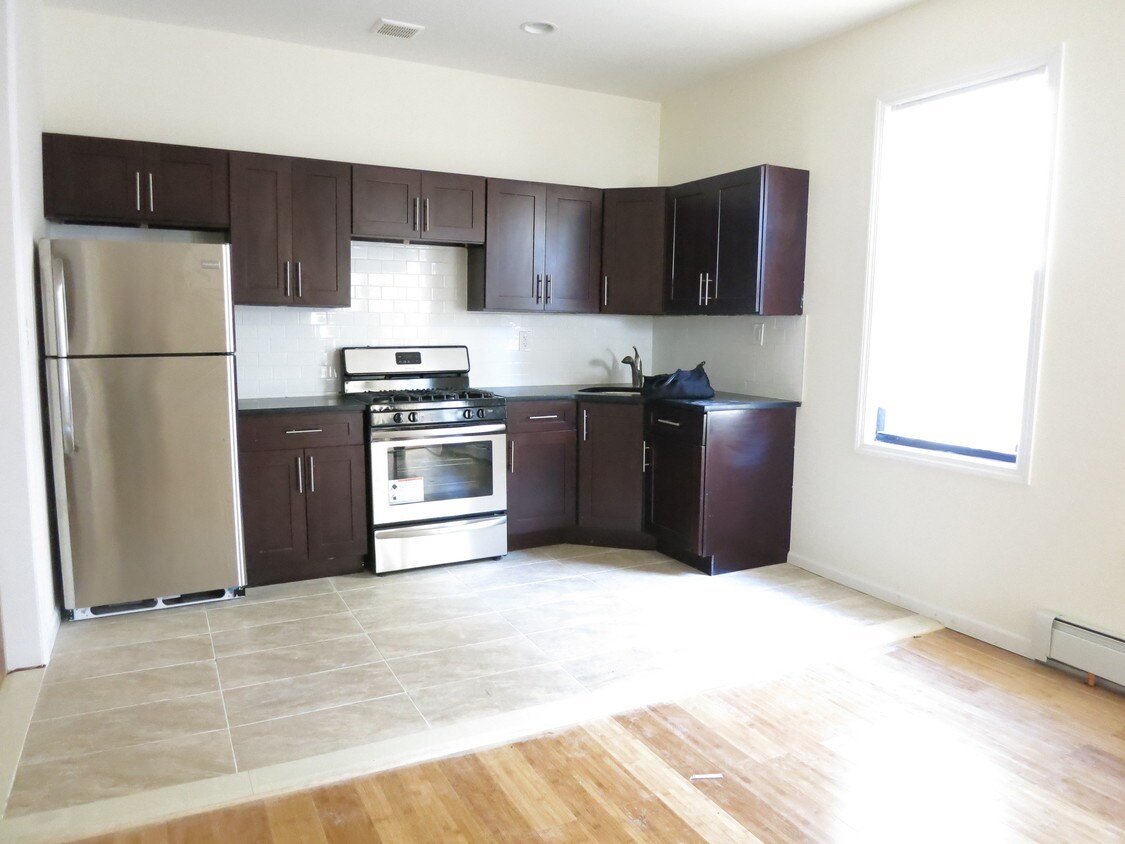 Primary Photo - 2410 Butler Pl