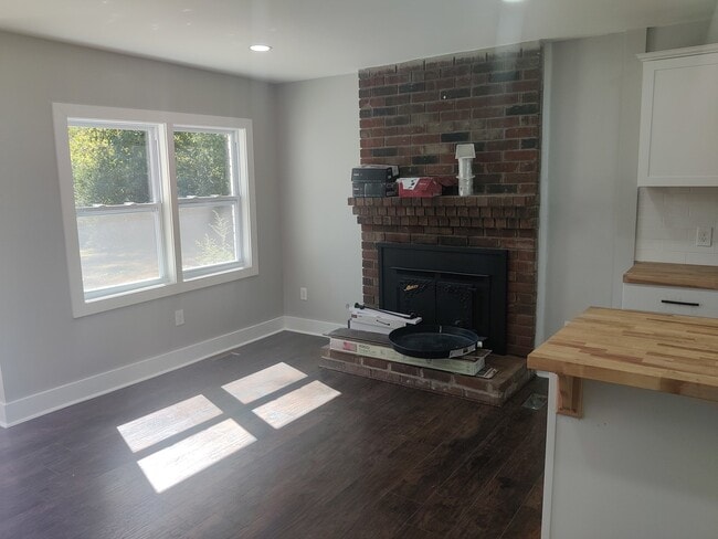 Photo - Updated 2 bed/2bth in Madison TN Apartment
