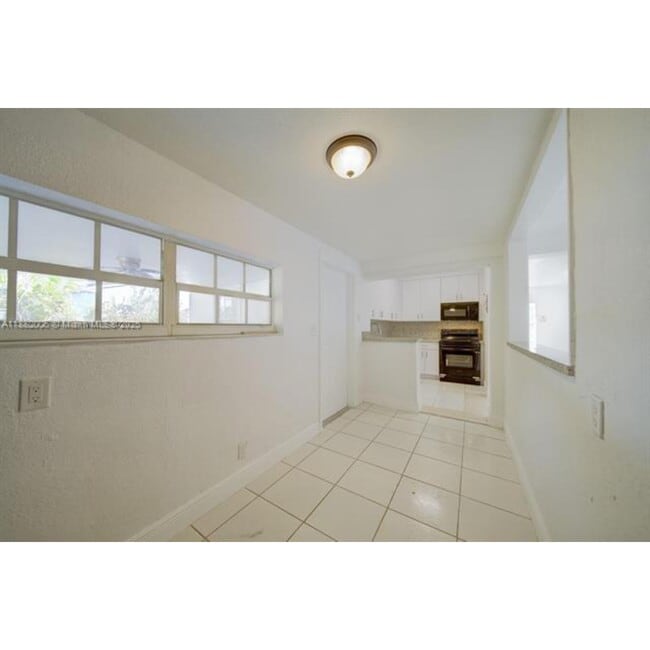 Foto del edificio - 1471 NW 93rd St