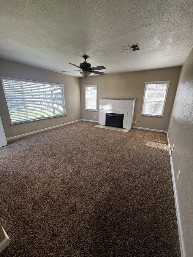 Building Photo - 1701 Belmont St