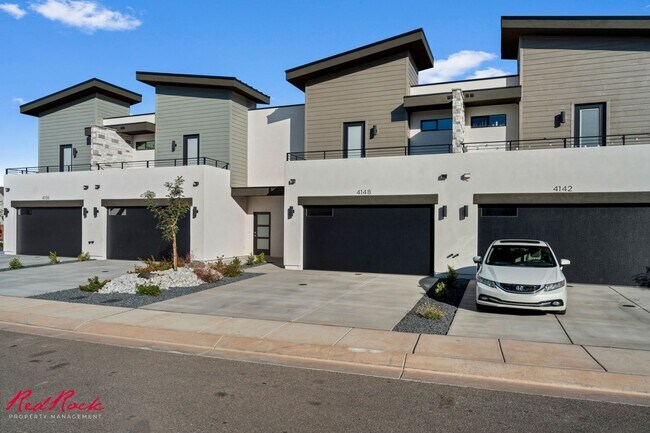 Foto del edificio - NEW 3 Bedroom Townhome in Washington!