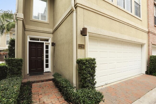 Building Photo - 2246 Bancroft Ln
