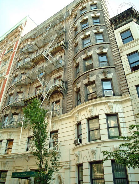 Building Photo - 102 W 80th St