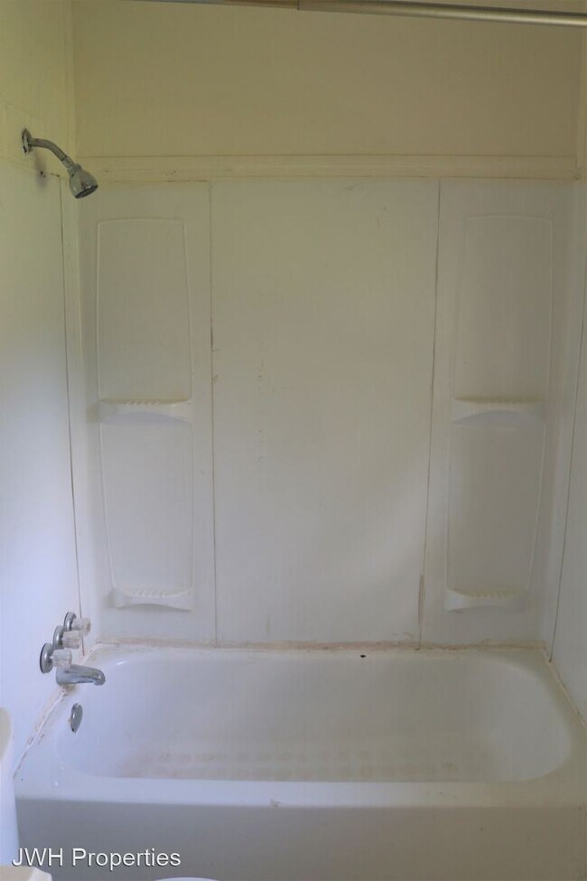 Building Photo - 2 br, 1 bath House - 2460 Drexel St