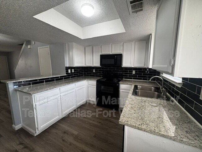 Foto del edificio - 4004 W Pioneer Dr