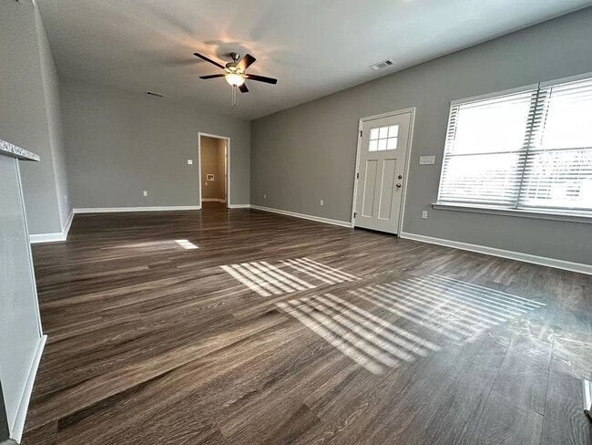 Building Photo - 4 bedroom 2.5 bathroom in Atoka built in 2023