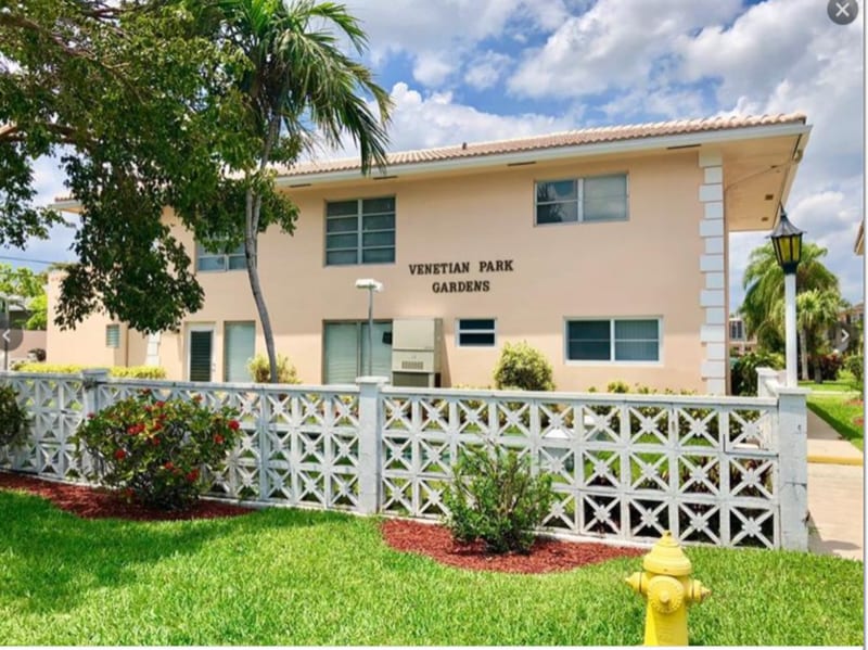 2115 NE 42nd Ct Unit 204, Lighthouse Point, FL 33064 Condo for Rent